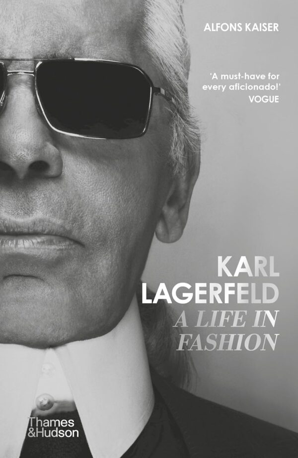 Karl Lagerfeld : a Life in Fashion